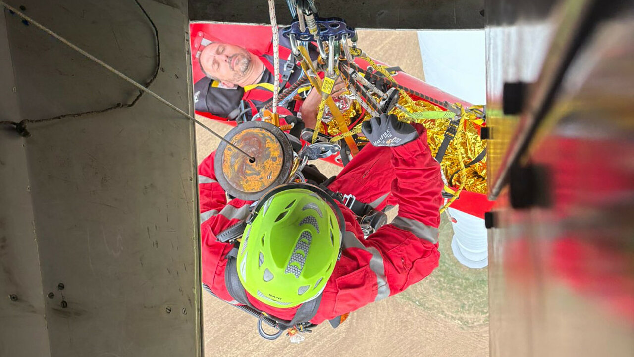 Die Übung verlief erfolgreich und unterstrich die effektive Zusammenarbeit aller eingebundenen Akteure. Regelmäßige gemeinsame Übungen tragen dazu bei, dass im Ernstfall alle Abläufe koordiniert und effizient ablaufen.